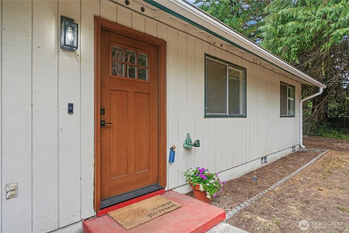 Property Photo:  718  73rd Avenue SE  WA 98501 