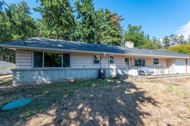 Property Photo:  2439  Loerland Lane  WA 98277 