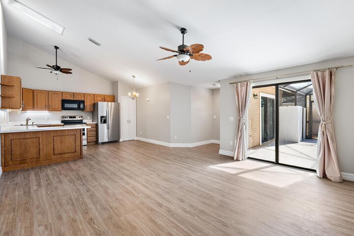 Property Photo:  5896 Golden Eagle Circle  FL 33418 