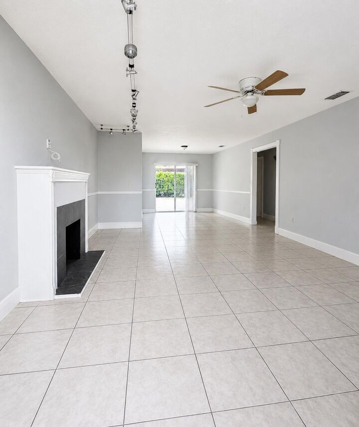 Property Photo:  21441 Crozier Avenue  FL 33428 