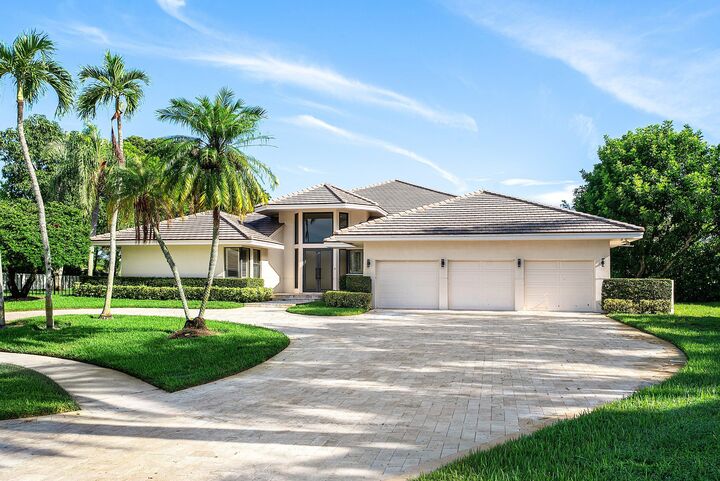 Property Photo: 4044 Pacaya Circle FL 33487