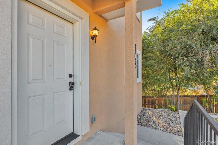 Property Photo:  2220 E La Salle Street 108  CO 80909 