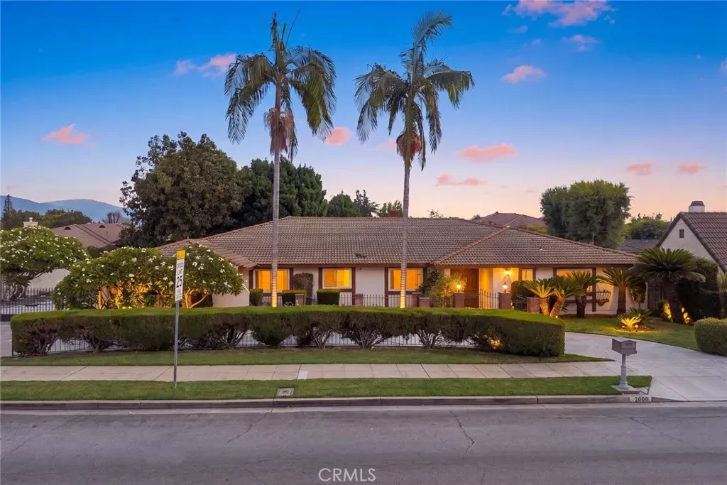 Property Photo:  2000 Holly  CA 91007 