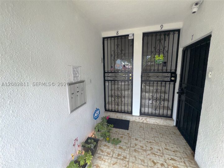 Property Photo: 1910 SW 17th Ave 8 FL 33145
