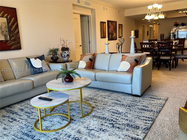 Property Photo: 1809 N 1st 402 FL 32250