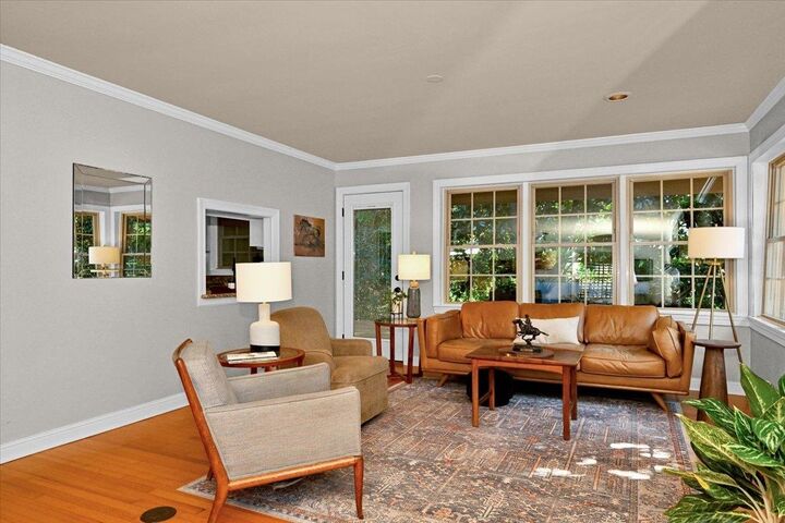 Property Photo:  503 5th St SE  AL 35055 