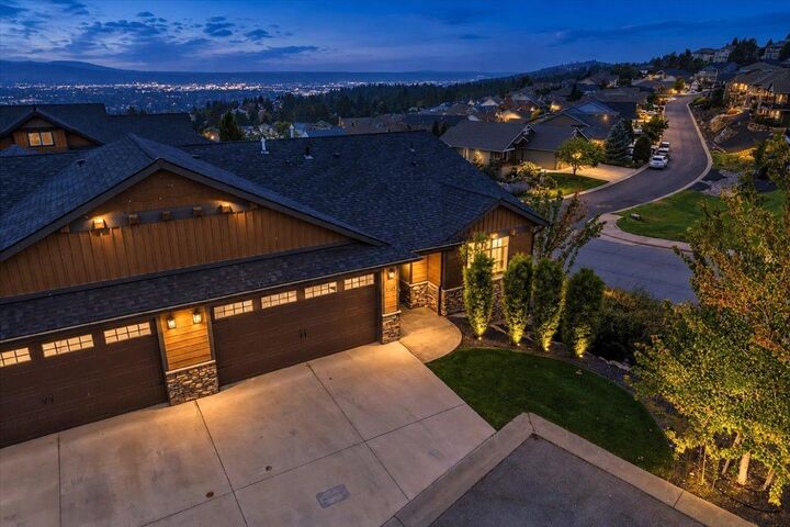 Property Photo:  8920 E Woodside Ln  WA 99217 