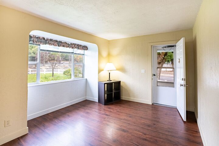 Property Photo:  1519 W Dalton Ave  WA 99205 