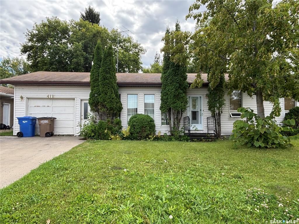 Property Photo:  411 Caskey Drive  SK S0E 1A0 