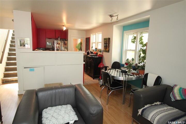 Property Photo:  612 7th Street E  SK S7H 0X9 