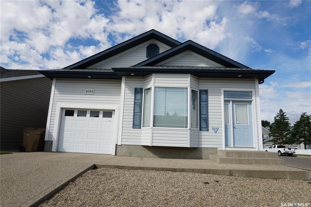 Property Photo:  4606 Juniper Drive  SK S4X 4R6 