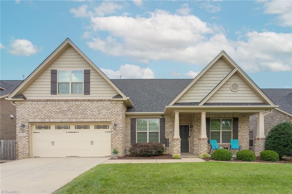 Property Photo:  2560 Glenkirk Drive  NC 27215 