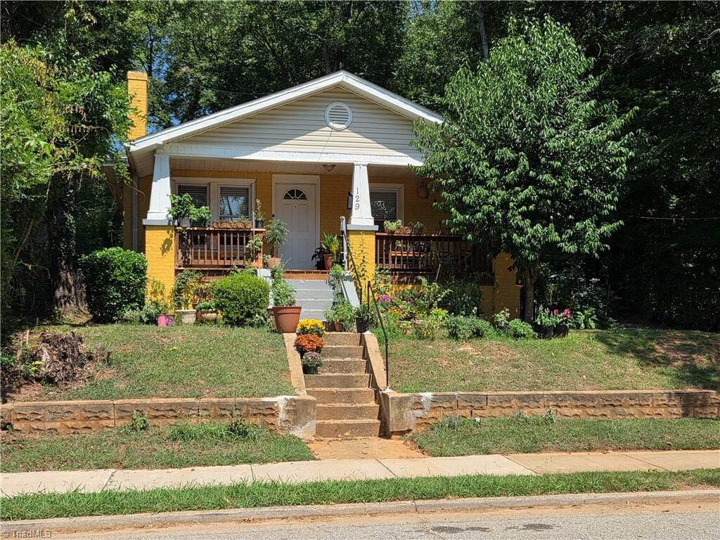 Property Photo:  129 W Acadia Avenue  NC 27127 