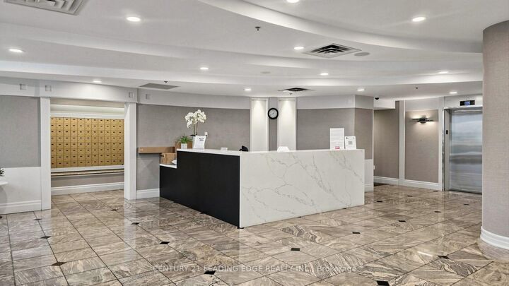 Property Photo: 39 Oneida Crescent 212 ON L4B 4T9