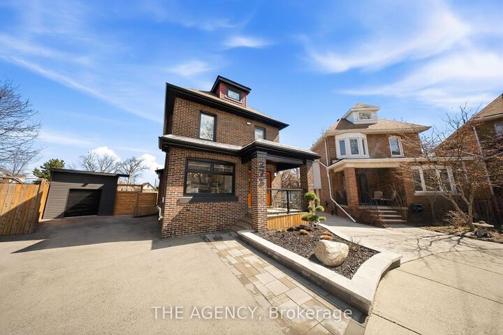 Property Photo:  273 Stinson Crescent  ON L8N 1T6 