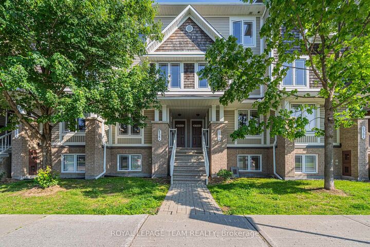 Property Photo:  634 Chapman Mills Drive B  ON K2J 3V2 