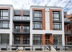 Property Photo:  10 David Eyer Road E 1212  ON L4S 0N2 