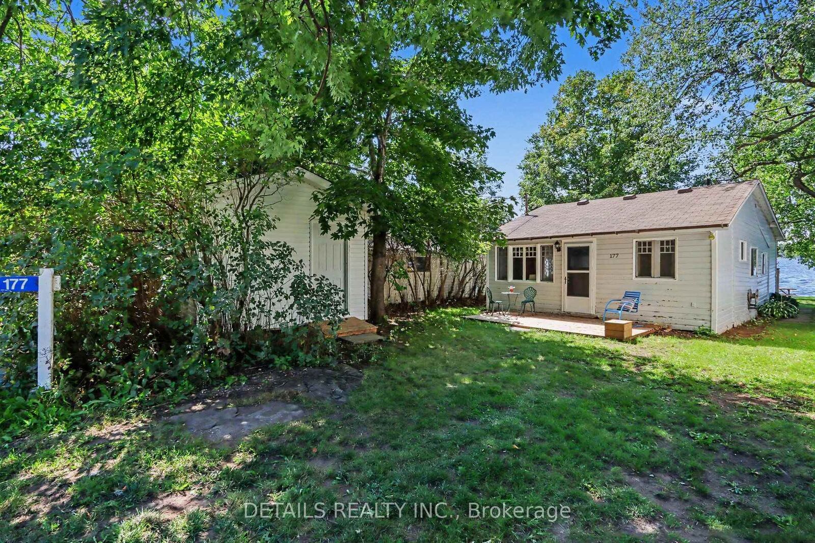 Property Photo:  177 Birch Avenue  ON K7C 0C4 