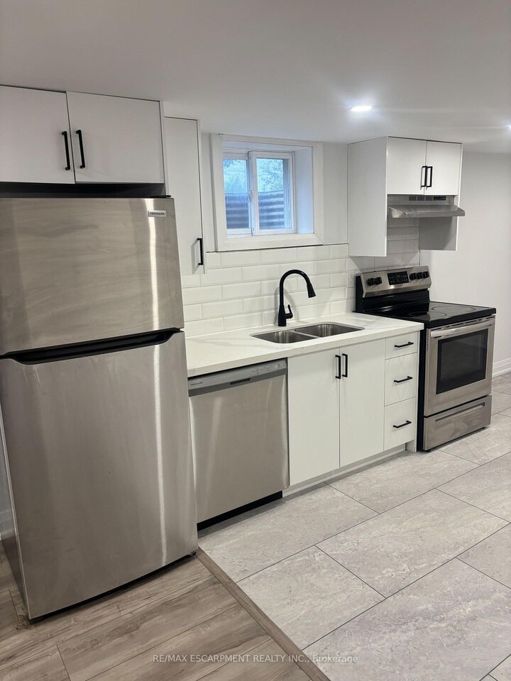 Property Photo: 393 Bowen Road Lower ON L2A 2Z2