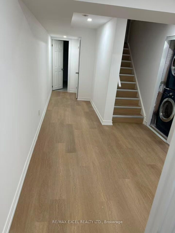 Property Photo:  145 Cabin Trail Crescent Bsmt  ON L4A 0S7 