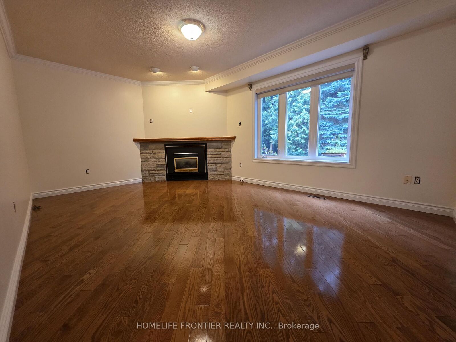 Property Photo:  367 Herridge Circle  ON L3Y 7J1 