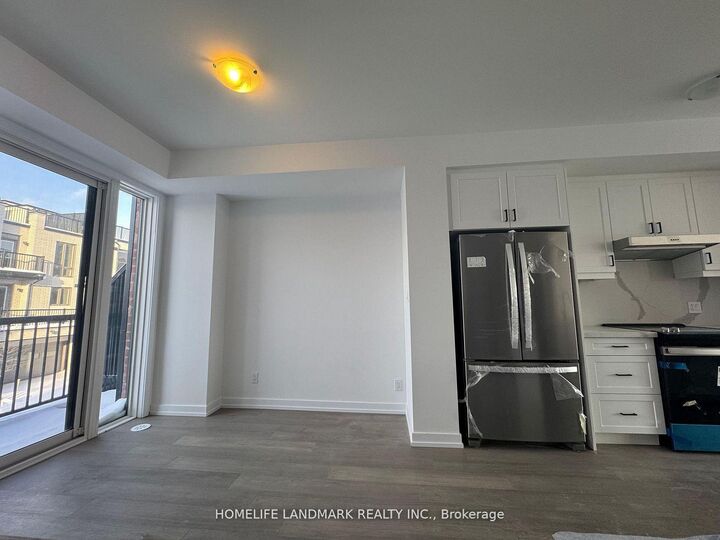 Property Photo: 9 Bancroft Lane ON L4E 1M1