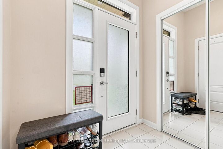 Property Photo:  83 Osler Street S  ON K2W 0K8 