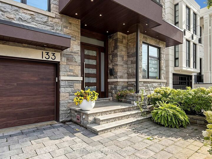 Property Photo:  133 Northwood Drive  ON M2M 2K2 