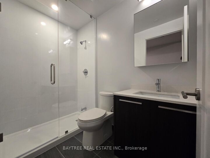 Property Photo:  65 Broadway Avenue 902  ON M4P 1T9 