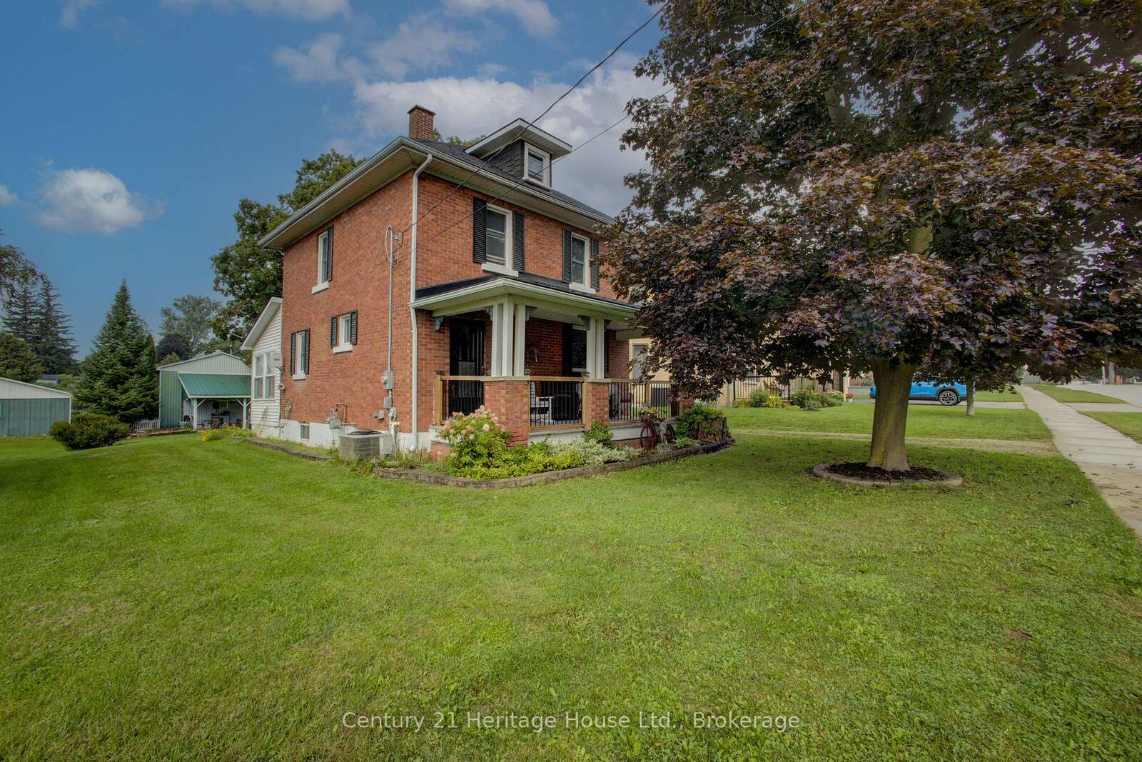 Photo de la propriété:  180 Bruce Street S  ON N0G 1R0 