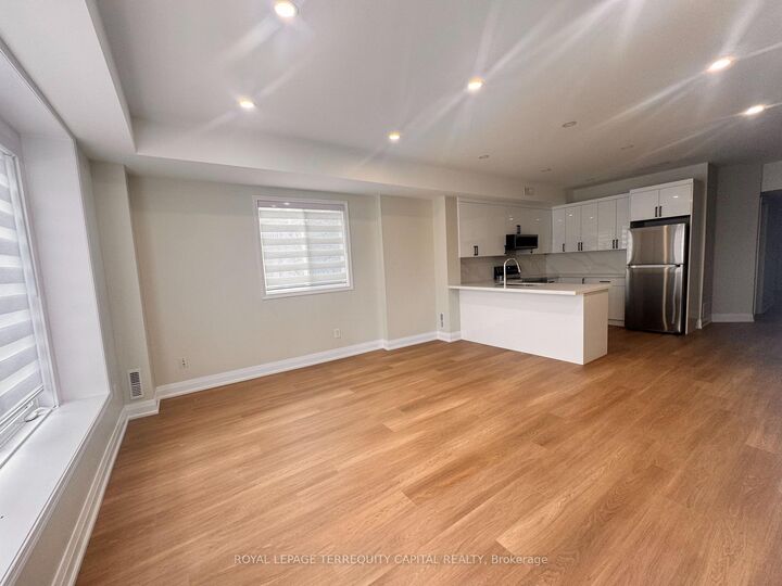 Property Photo:  344 Edgehill Drive Lower  ON L4N 9X4 