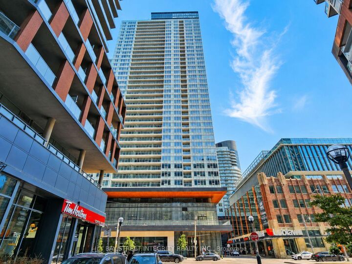 Property Photo:  19 Bathurst Street 2001  ON M5V 0N2 