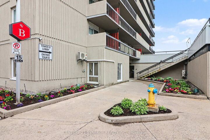 Property Photo:  158B McArthur Avenue 1202  ON K1L 8C9 