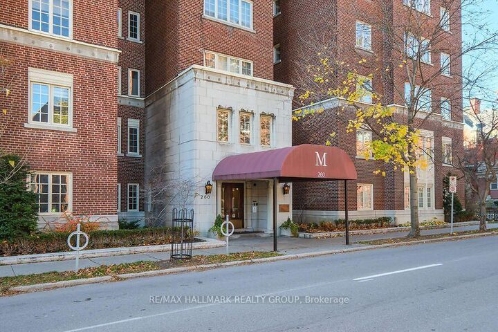 Property Photo:  260 Metcalfe Street 2C  ON K2P 1R6 