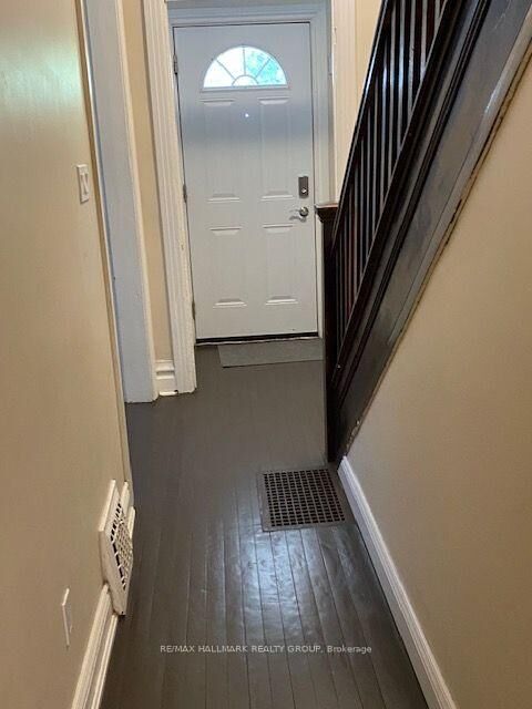 Property Photo:  260 Bronson Avenue Bronson Avenue  ON K1R 6H8 