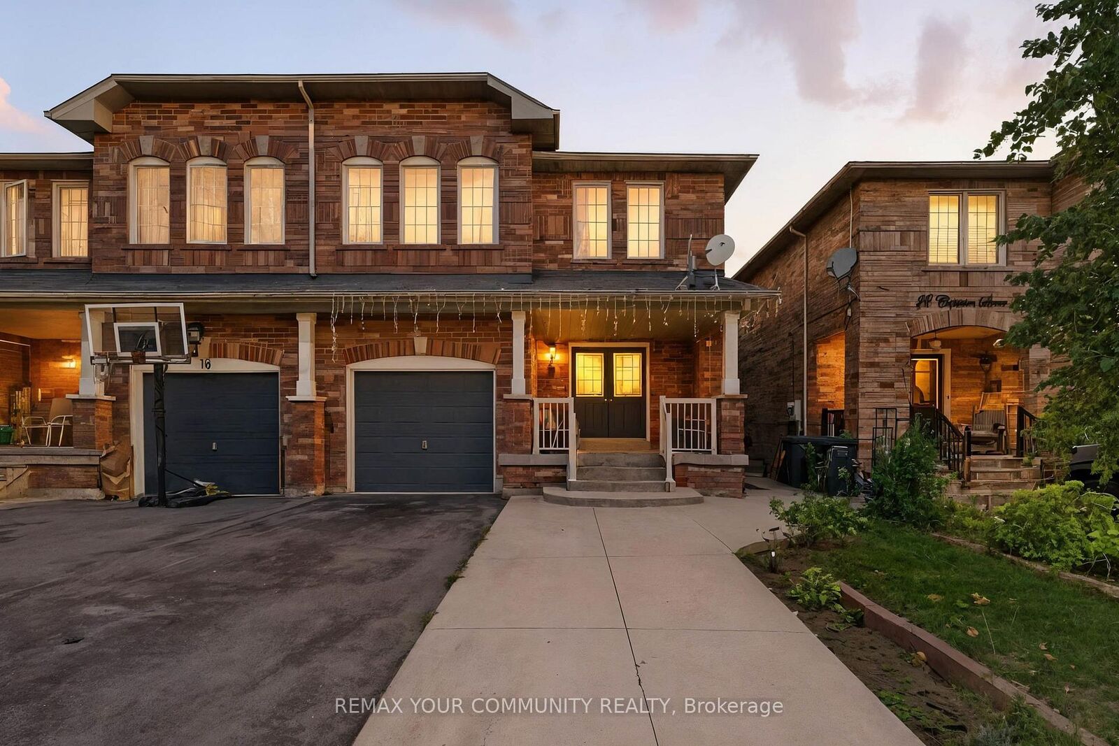 Property Photo: 20 Capistro Street E ON L7A 3H7