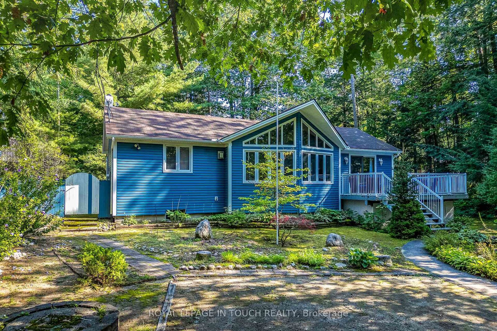 Property Photo:  33 Card Avenue  ON L0L 2J0 