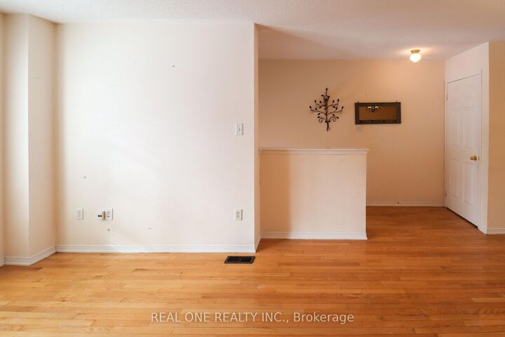 Property Photo:  4950 Albina Way 175  ON L4Z 4J7 