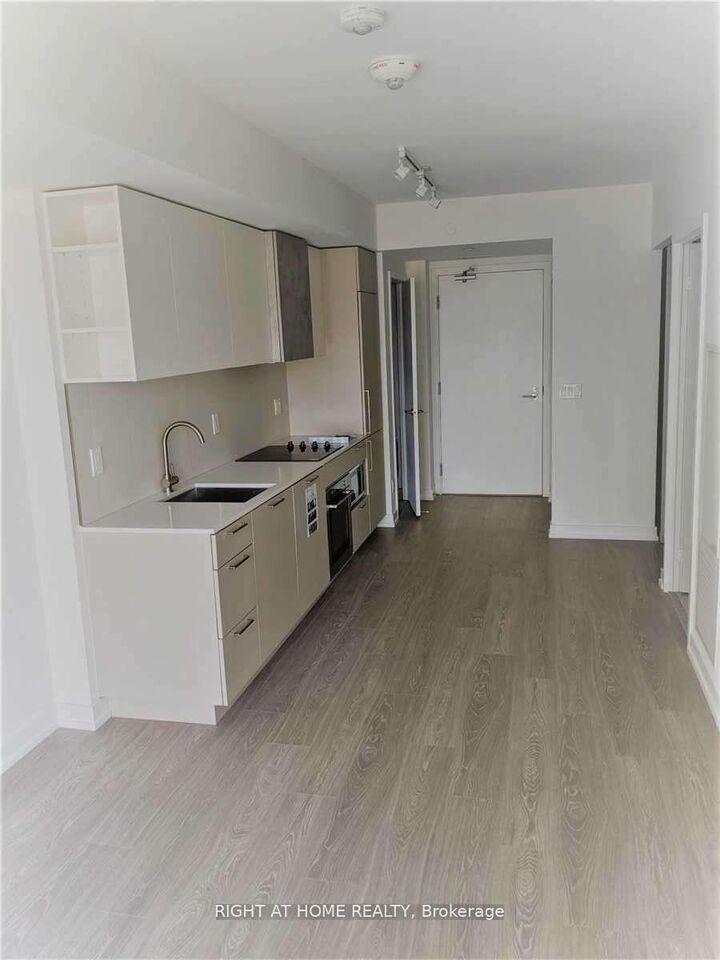 Property Photo: 19 Western Battery Road 1021 ON M6K 3S4