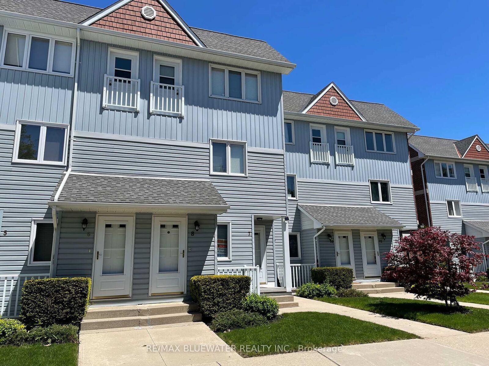 Property Photo: 48 Ontario Street S 7 ON N0M 1T0