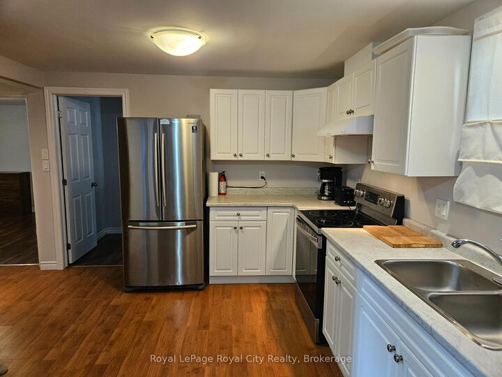Property Photo:  3 Joyce Place  ON N1E 6P8 