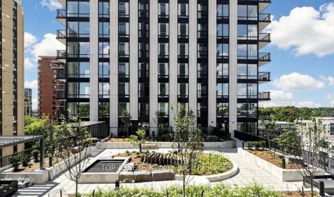 Property Photo:  91 Montclair Avenue S 1605  ON M5P 0B1 