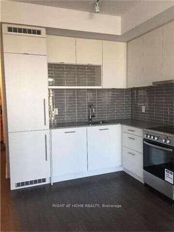 Property Photo:  365 Church Street 2302  ON M5B 1Z9 