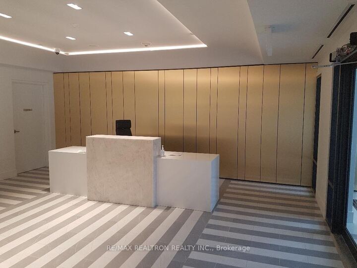 Property Photo: 26 Gibbs Road 532 ON M9B 0E3