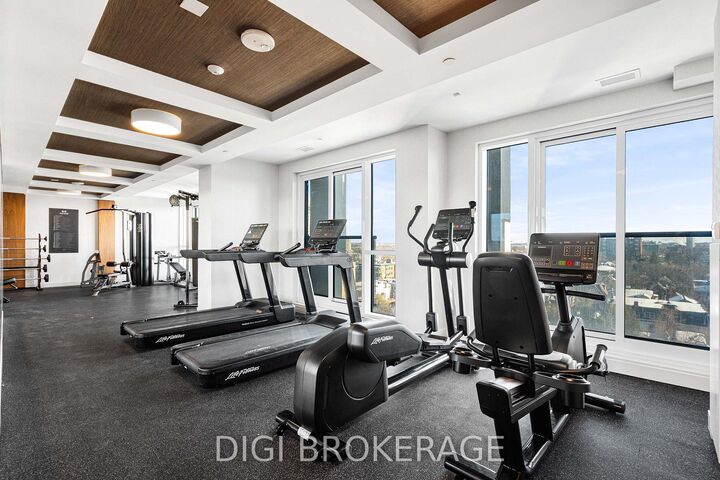 Property Photo:  560 Rideau Street 218  ON K1N 5Z8 