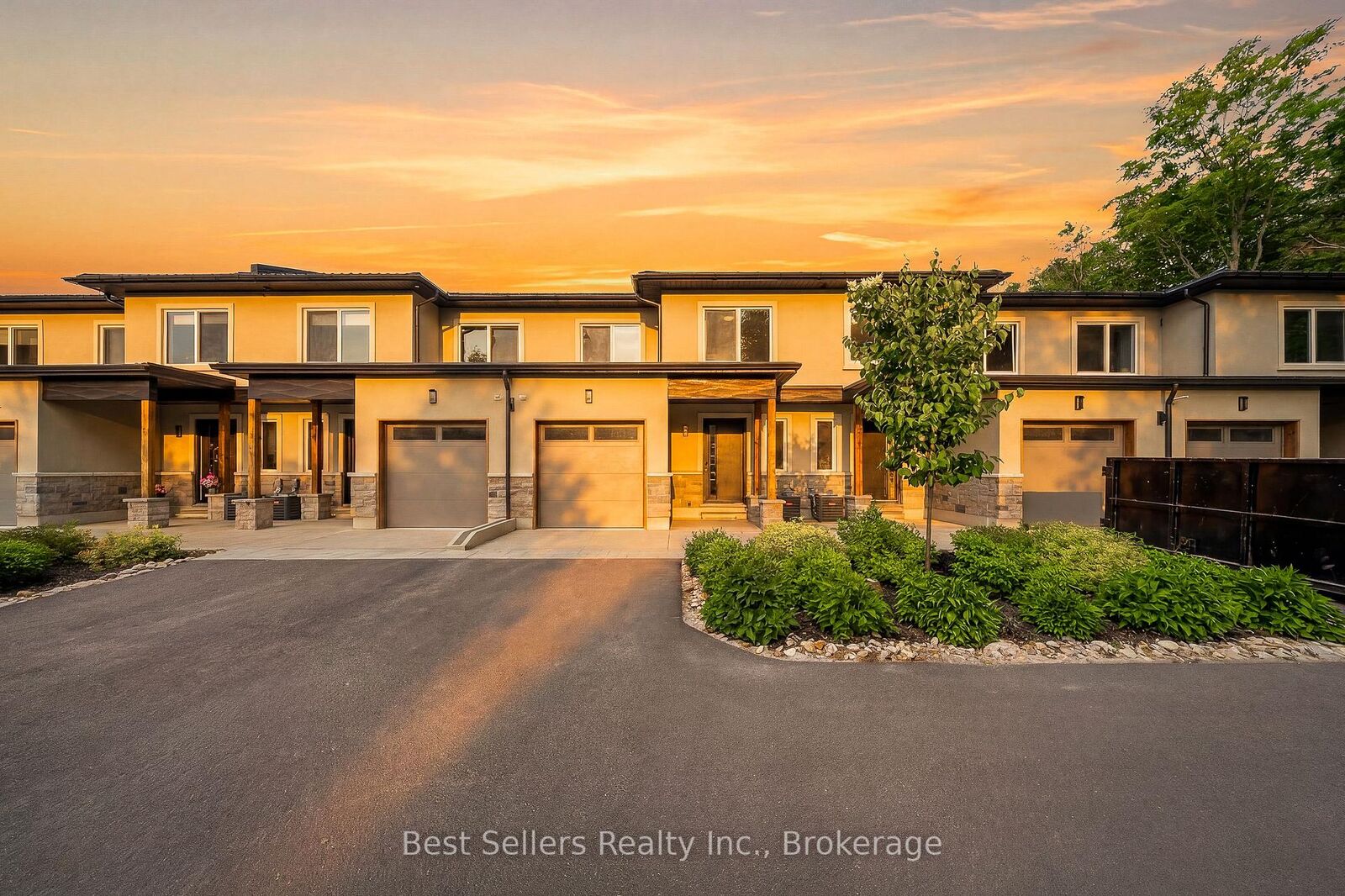 Property Photo:  9 Horizon Lane  ON P1H 0G6 