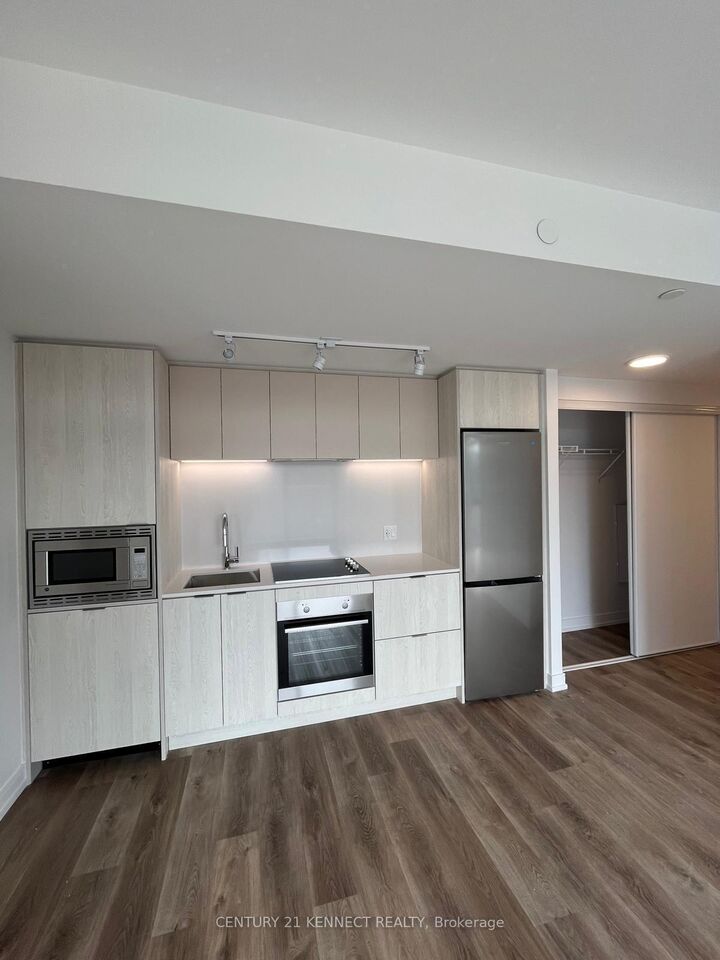 Property Photo: 1 Jarvis Street 1108 ON L8R 3J2