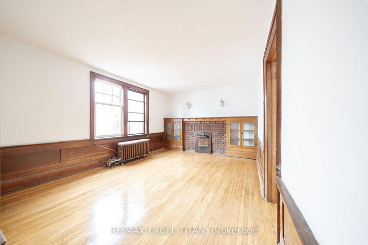 Property Photo:  10 Kingston Road 84  ON M4L 2S4 
