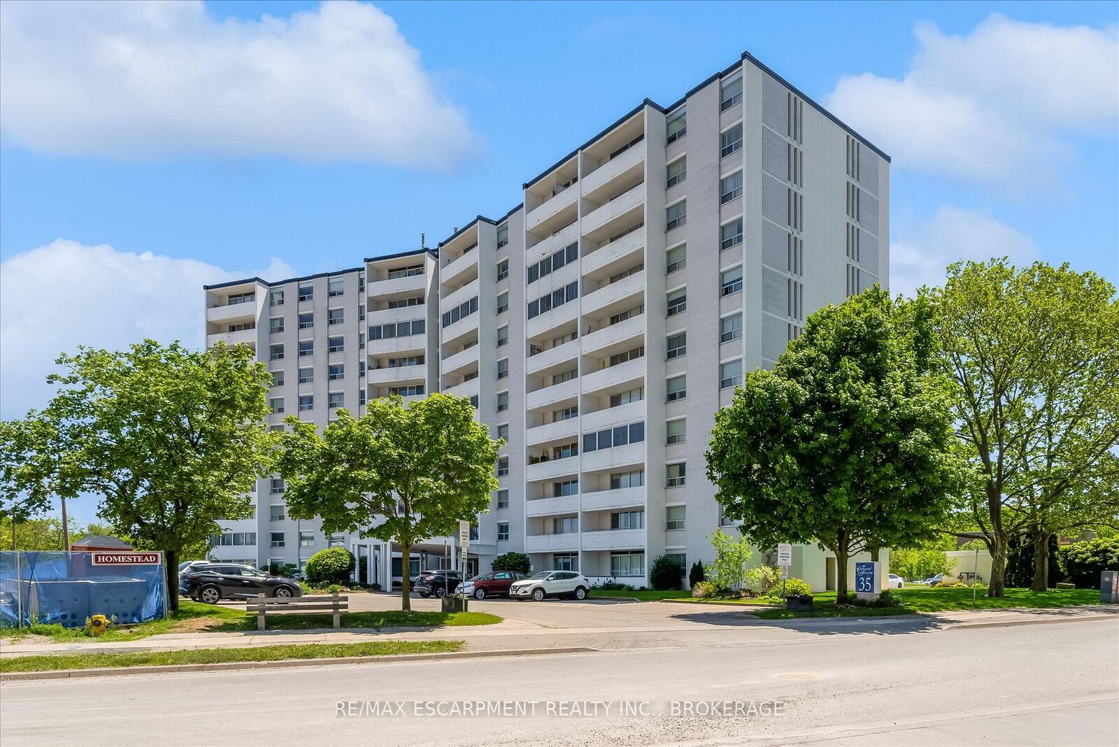 Property Photo:  35 Towering Heights Boulevard 1007  ON L2T 3G8 