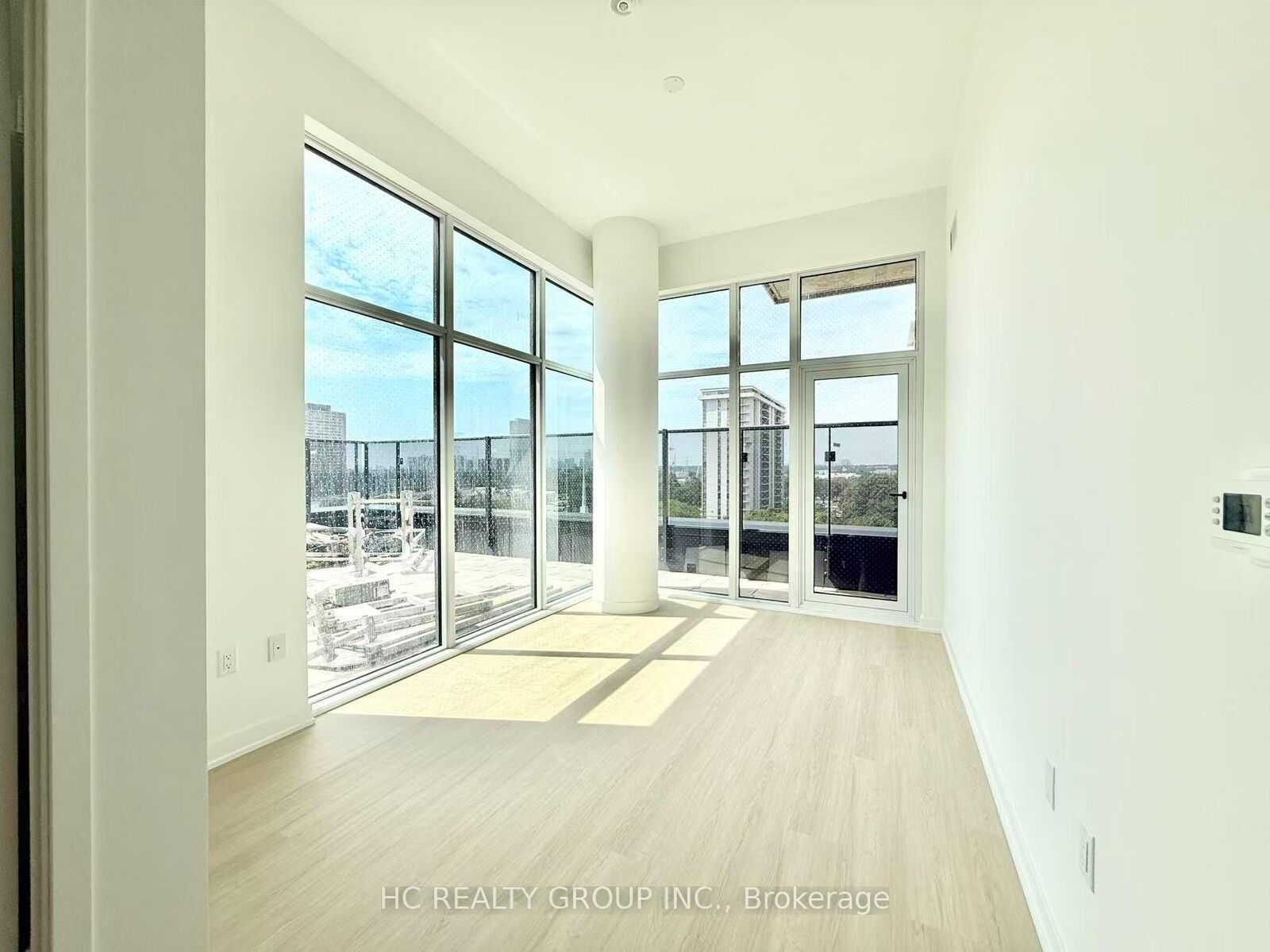 Property Photo:  15 David Salomon Drive 704  ON M3C 1E7 